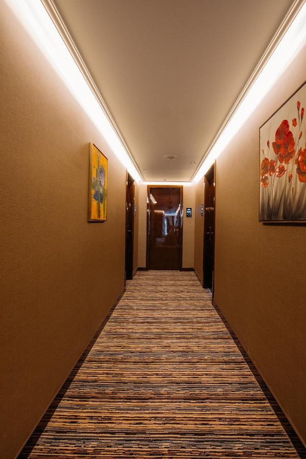 Marjan Plaza Hotel Tbilisi Exterior foto