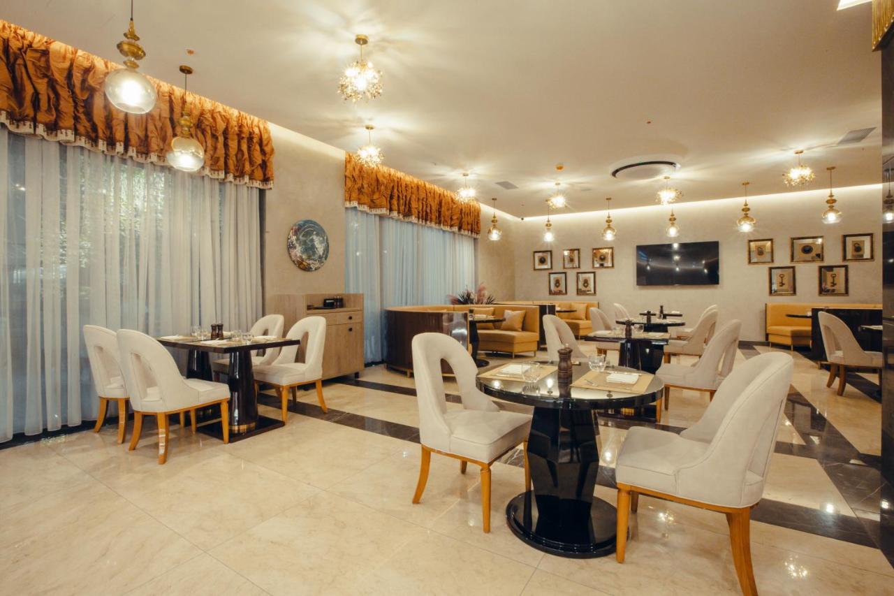 Marjan Plaza Hotel Tbilisi Exterior foto